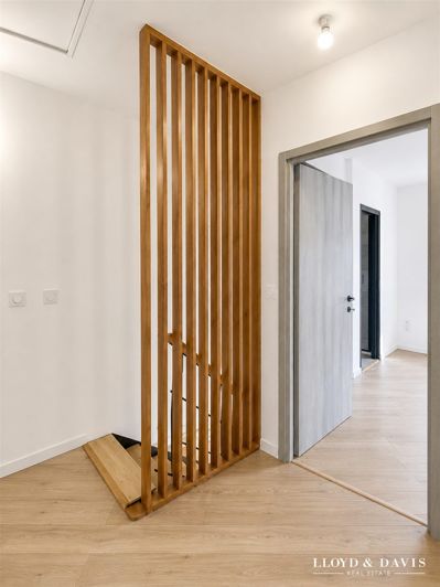 Image No.4-2 Bed House for sale