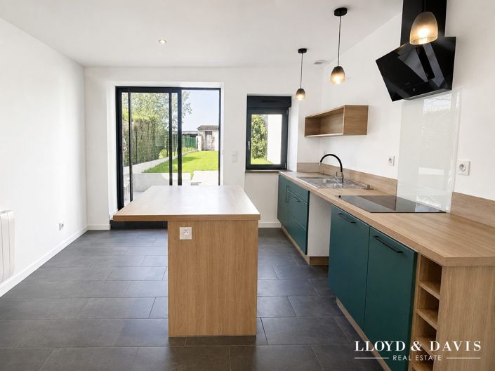 Image No.7-2 Bed House for sale