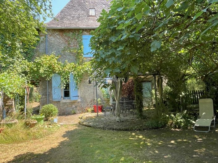 Image No.10-6 Bed House for sale