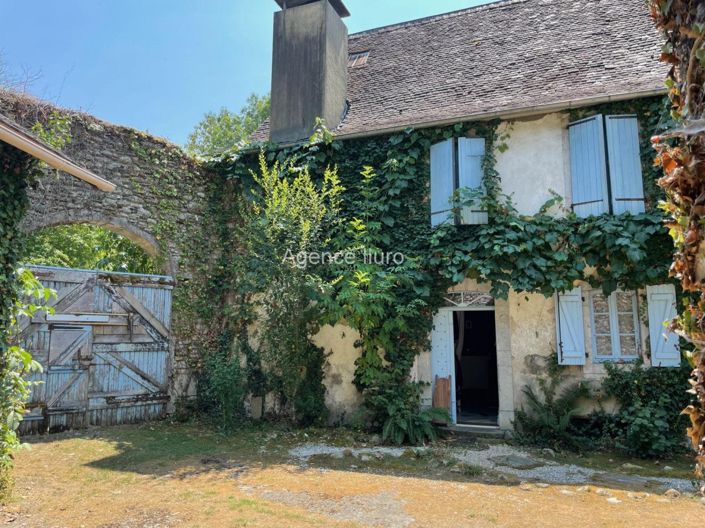 Image No.5-6 Bed House for sale
