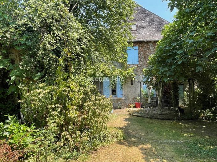 Image No.9-6 Bed House for sale