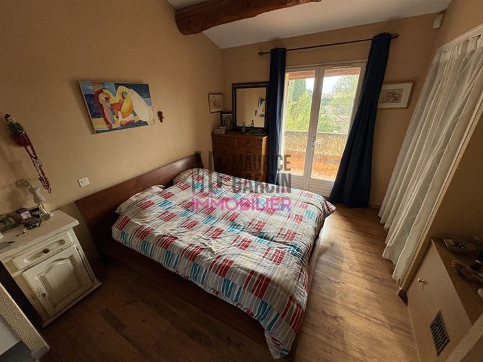 Image No.9-3 Bed House for sale