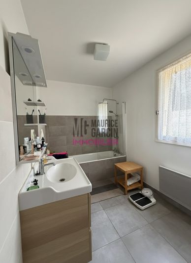 Image No.13-4 Bed House for sale