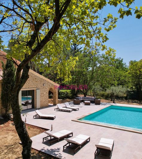 Image No.2-6 Bed Property for sale
