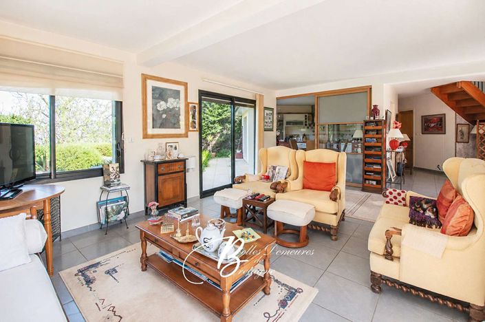 Image No.10-4 Bed House for sale