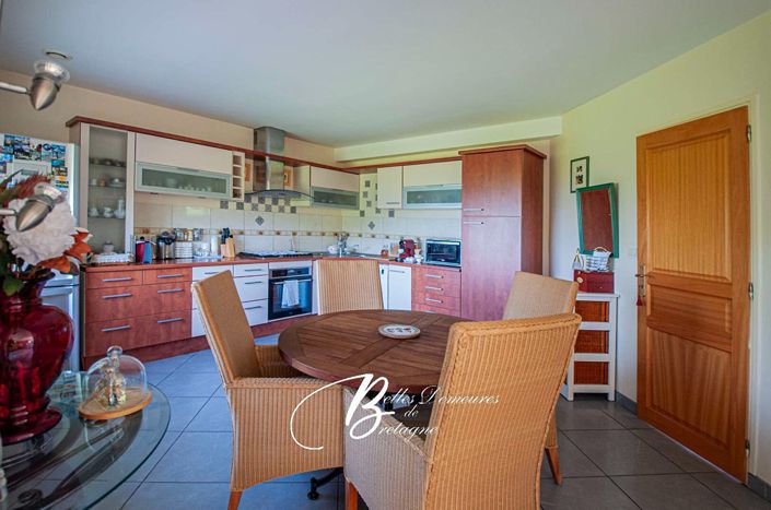 Image No.11-4 Bed House for sale