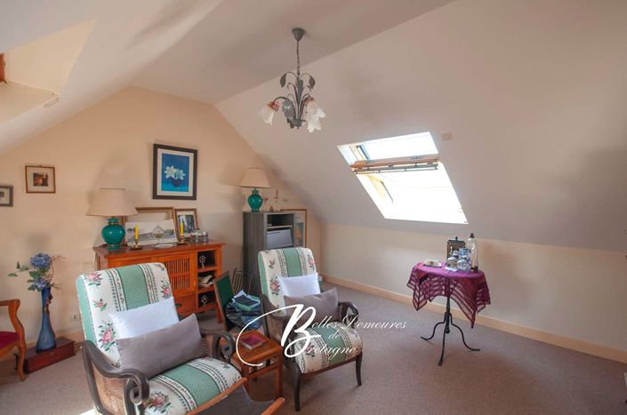Image No.18-4 Bed House for sale