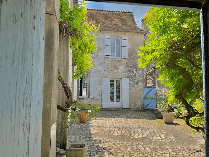 Image No.4-Maison de 4 chambres à vendre à Saint-Méard-de-Gurçon