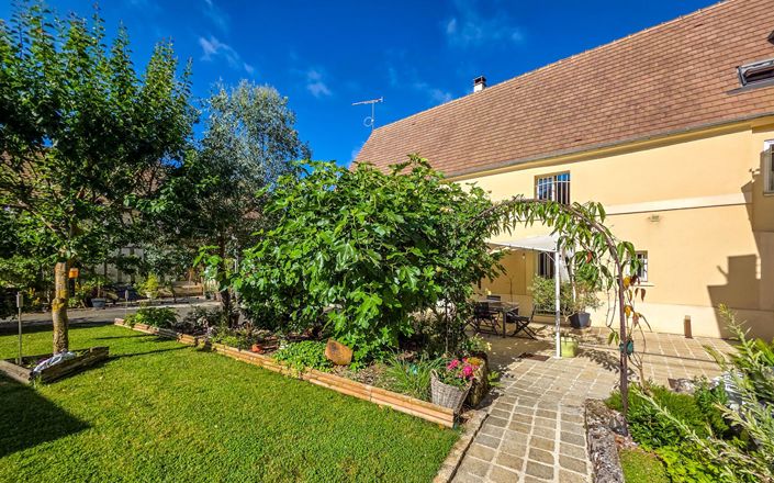 Image No.3-4 Bed Property for sale