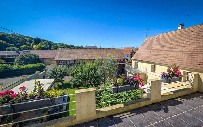 Image No.4-4 Bed Property for sale