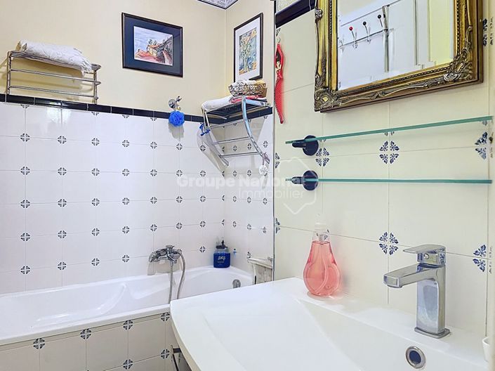 Image No.11-6 Bed House for sale