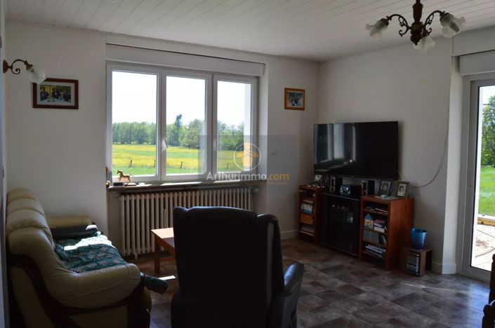 Image No.7-4 Bed House for sale
