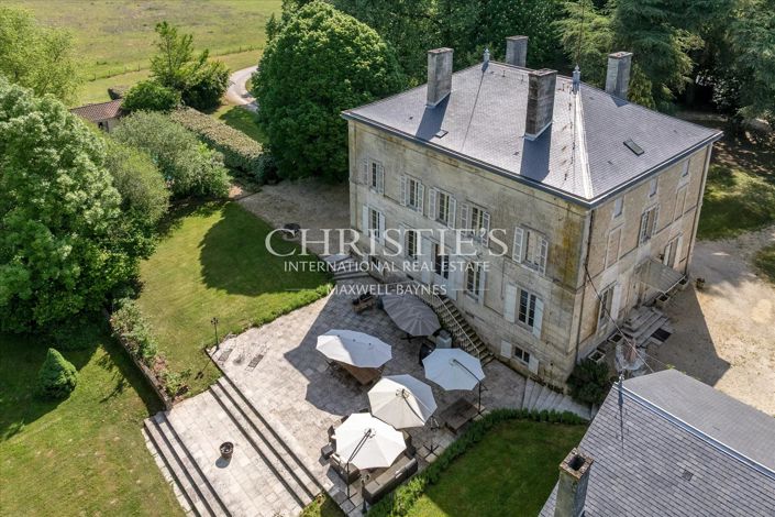 Image No.2-Propriété de 14 chambres à vendre à Brantôme