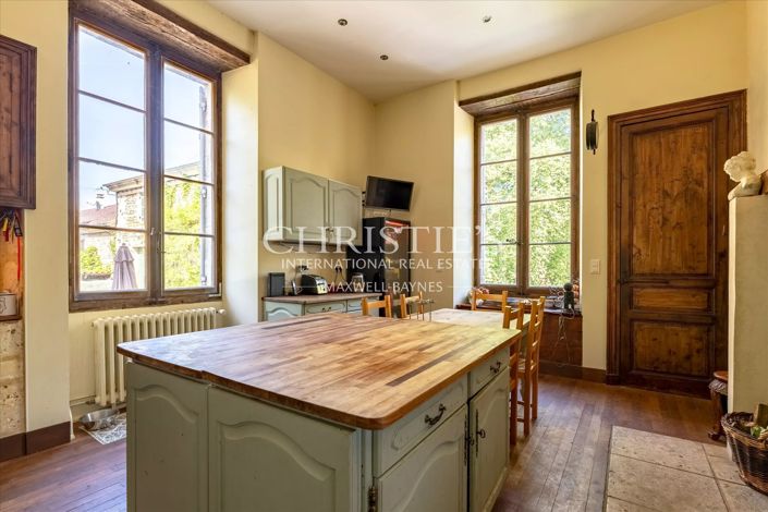 Image No.48-Propriété de 14 chambres à vendre à Brantôme
