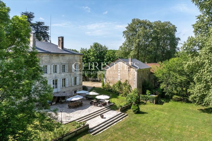 Image No.8-Propriété de 14 chambres à vendre à Brantôme