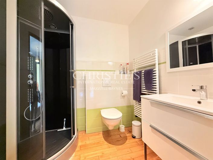 Image No.20-11 Bed House for sale
