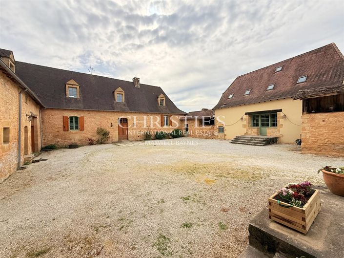 Image No.37-11 Bed House for sale