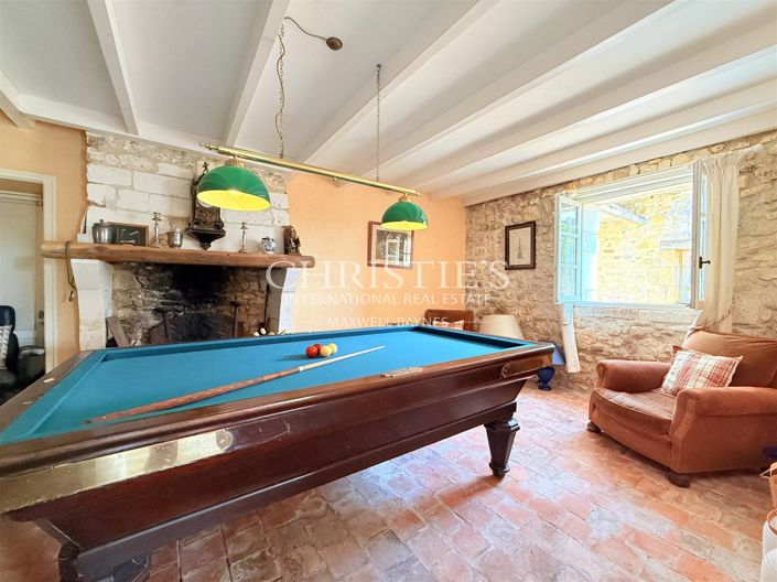 Image No.17-5 Bed House for sale