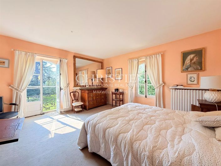 Image No.21-5 Bed House for sale