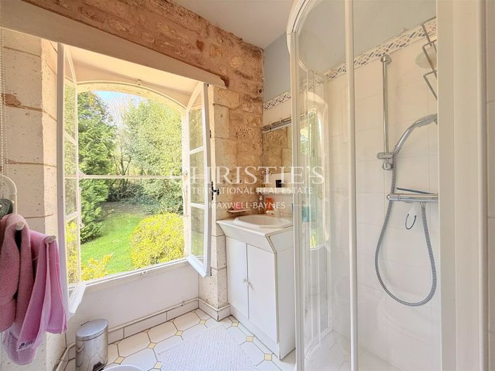 Image No.22-5 Bed House for sale