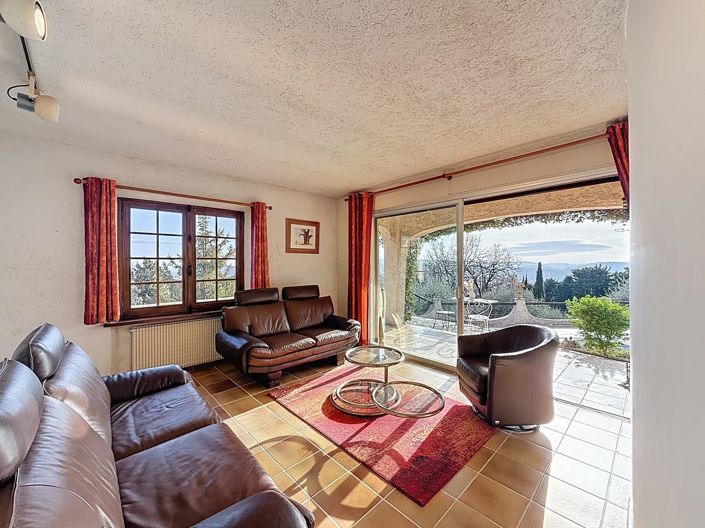 Image No.16-5 Bed House for sale