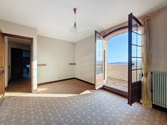 Image No.25-5 Bed House for sale