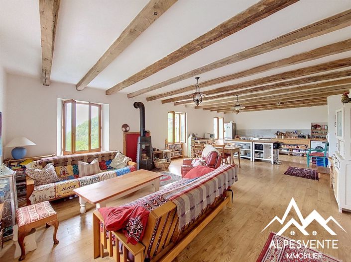 Image No.10-4 Bed House for sale