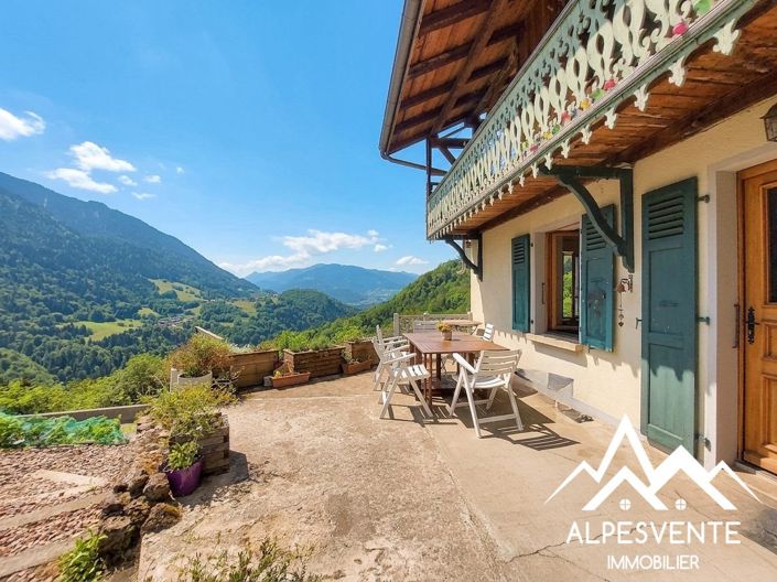 Image No.2-4 Bed House for sale