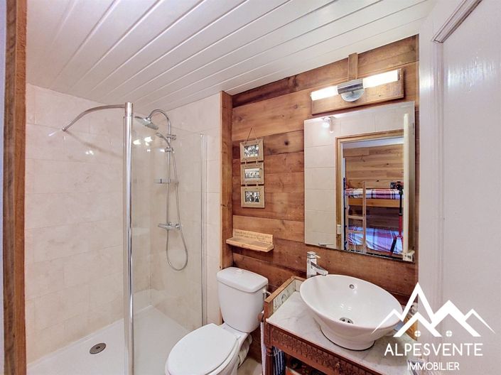 Image No.25-4 Bed House for sale