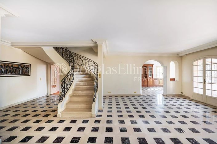 Image No.12-4 Bed House for sale