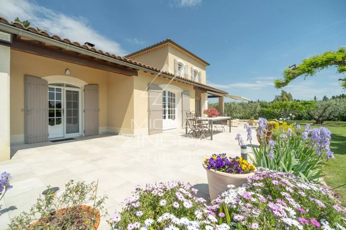Image No.3-4 Bed House for sale