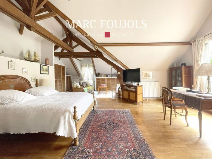 Image No.14-6 Bed House for sale