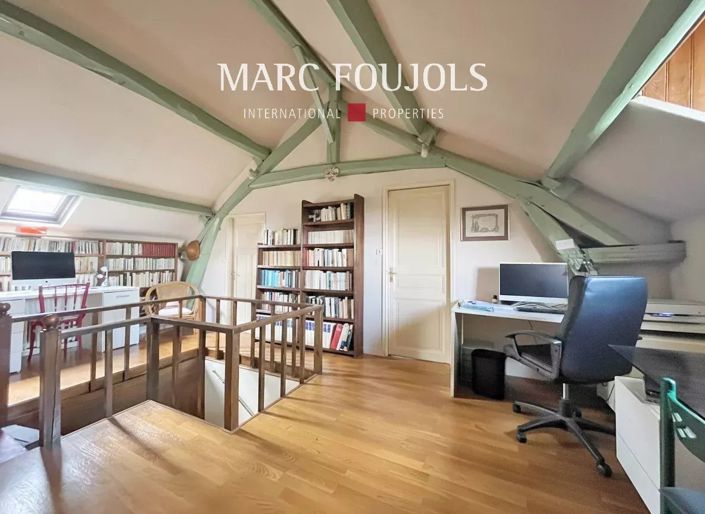 Image No.16-6 Bed House for sale