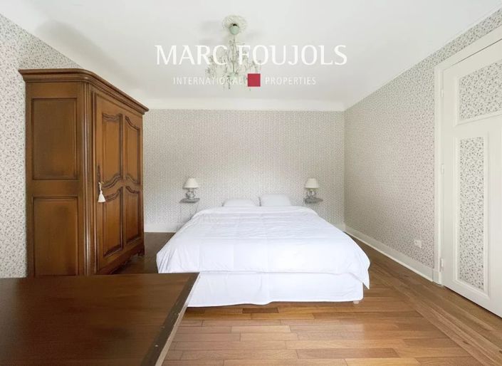 Image No.17-6 Bed House for sale