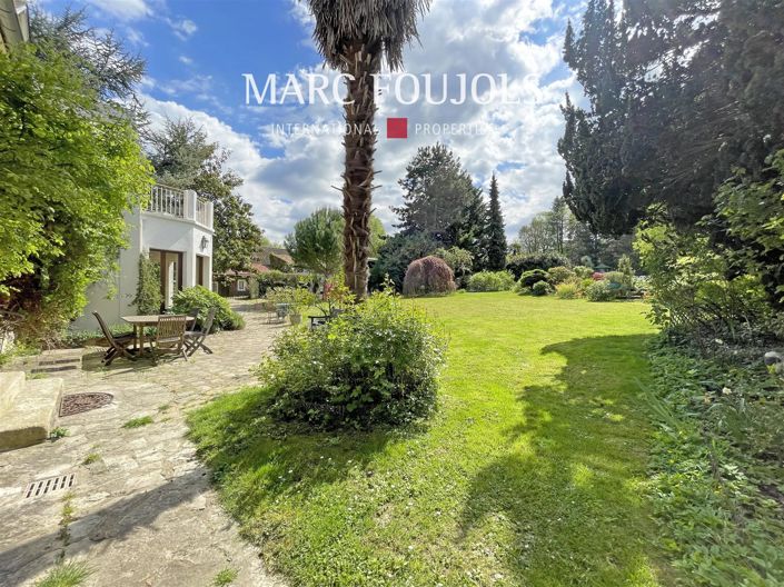 Image No.21-6 Bed House for sale