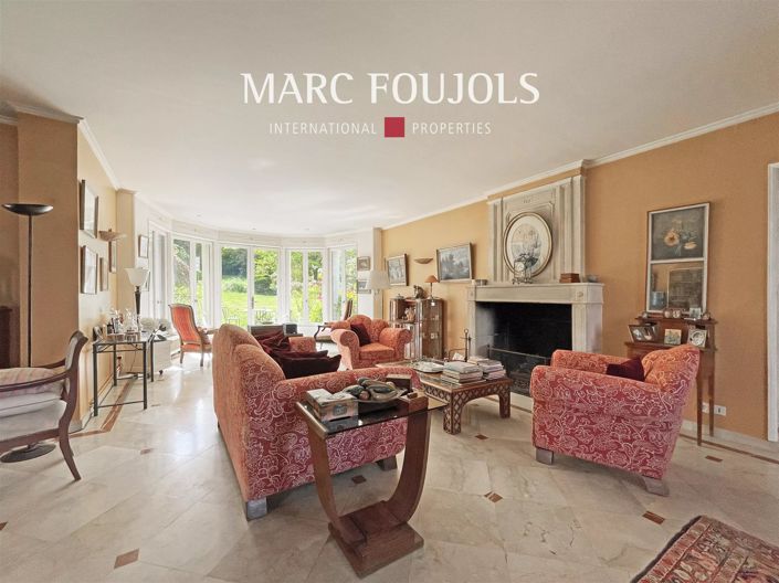Image No.8-6 Bed House for sale