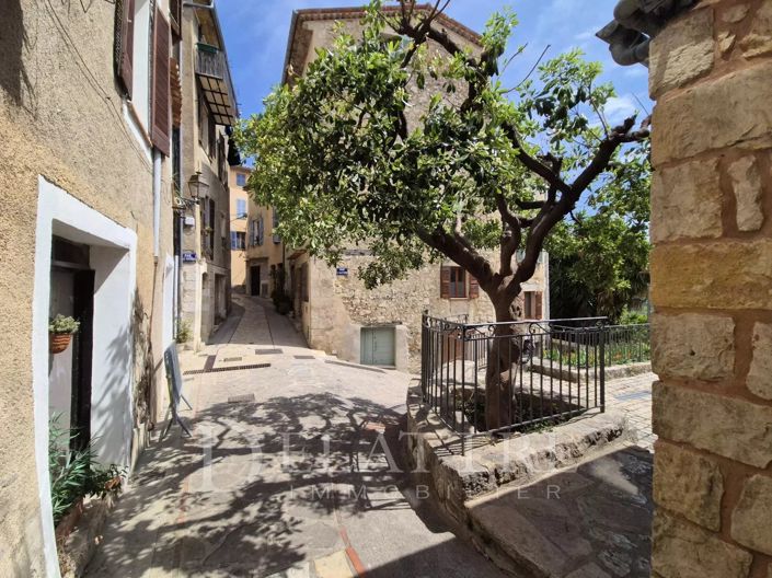 Image No.10-3 Bed House for sale