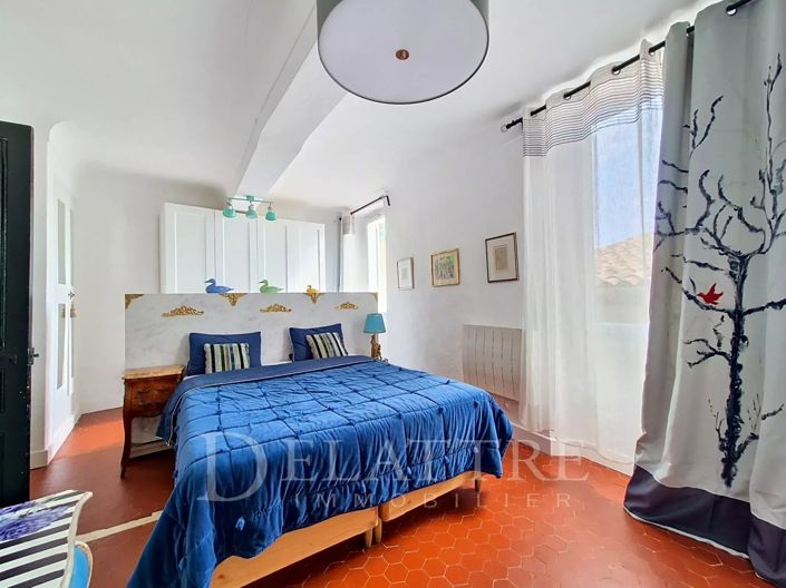 Image No.6-3 Bed House for sale