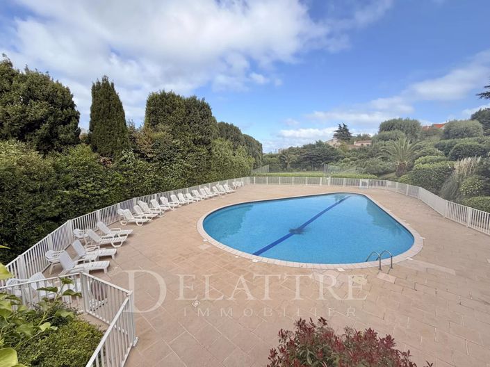 Image No.11-3 Bed Apartment for sale