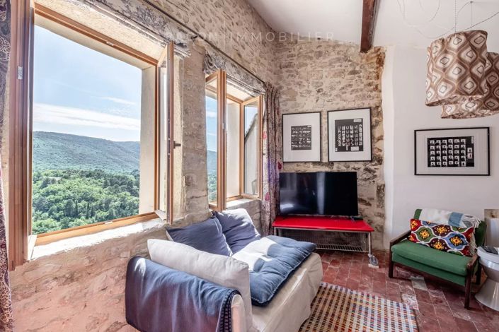 Image No.9-3 Bed House for sale