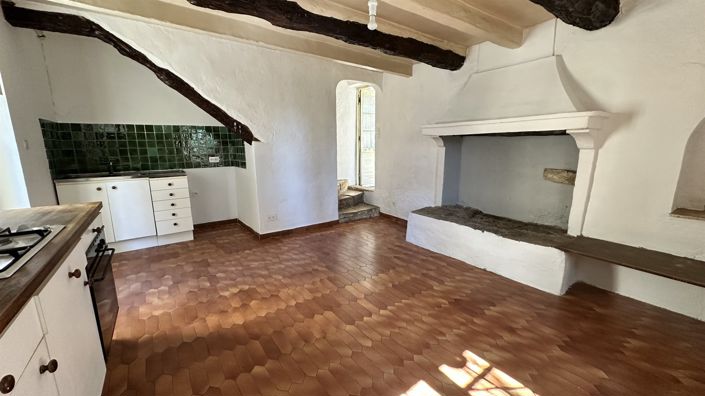 Image No.14-6 Bed House for sale