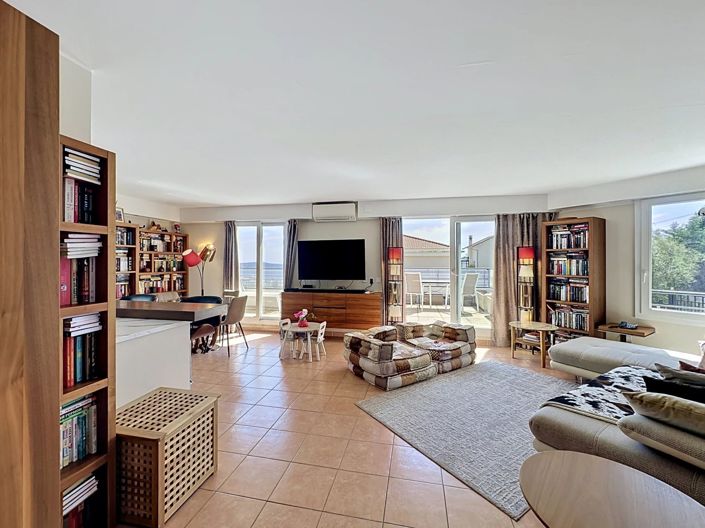 Image No.12-3 Bed Apartment for sale
