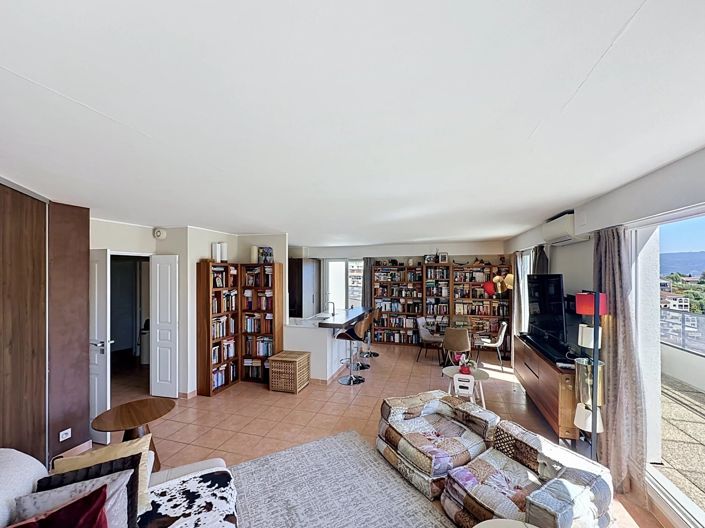 Image No.5-3 Bed Apartment for sale