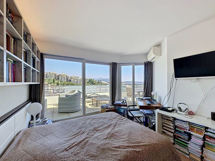 Image No.7-3 Bed Apartment for sale