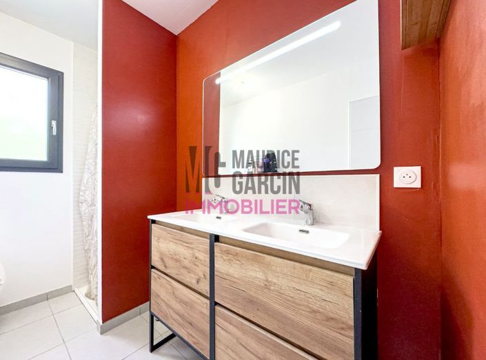 Image No.9-3 Bed House for sale