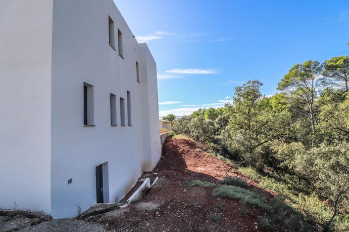 Image No.12-3 Bed House for sale