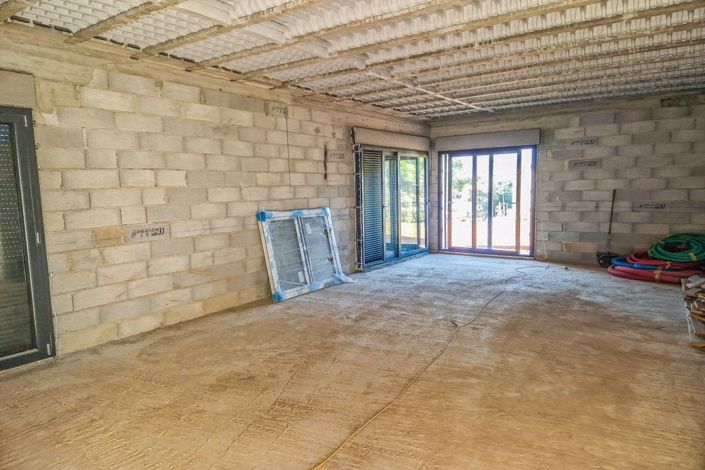 Image No.6-3 Bed House for sale