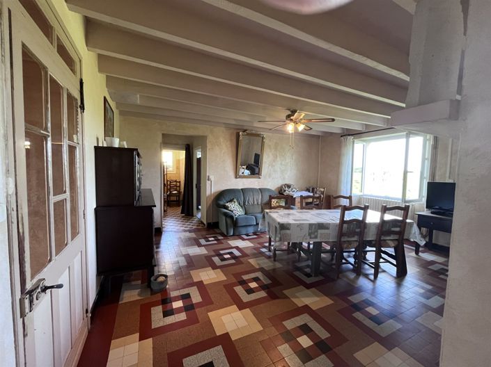 Image No.5-2 Bed House for sale
