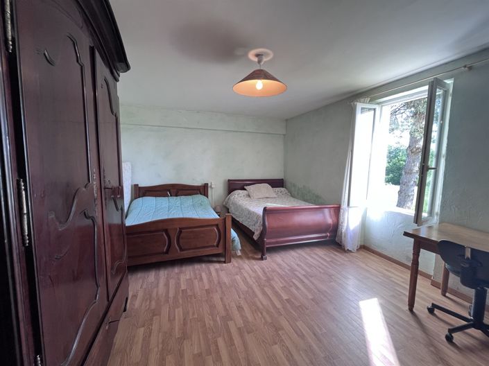 Image No.6-2 Bed House for sale