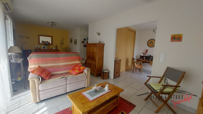Image No.5-5 Bed House for sale